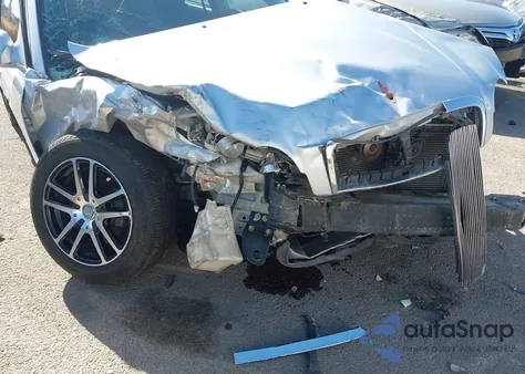 2002 Hyundai Sonata Gls/Lx from USA, damaged, VIN KMHWF35H22A712365